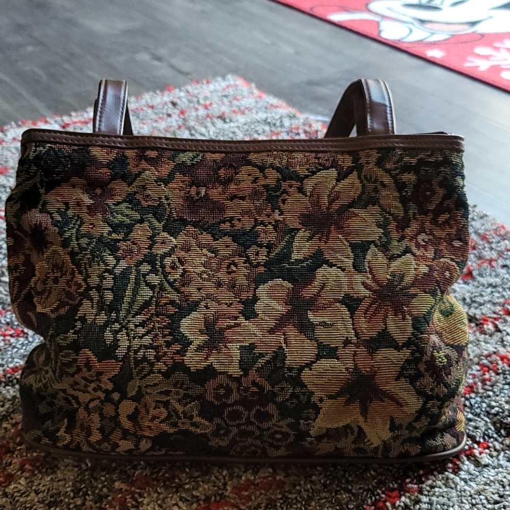 Bags - Picture 2 of 4